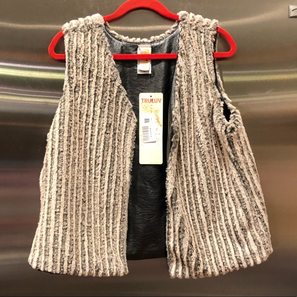 NWT TruLuv Faux Fur Vest